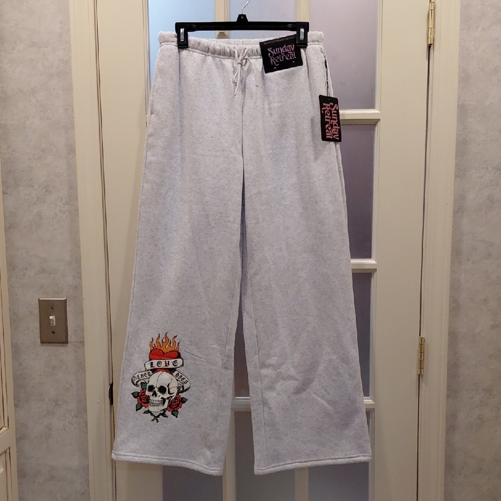 Gray Wide Leg Pants with Skull Design